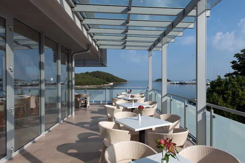 Maistra Select Riva Apartments Vrsar